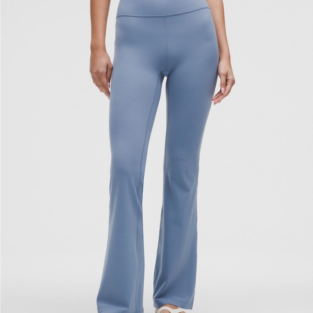 Groove Nulu Super-High-Rise Flared Pant Regular